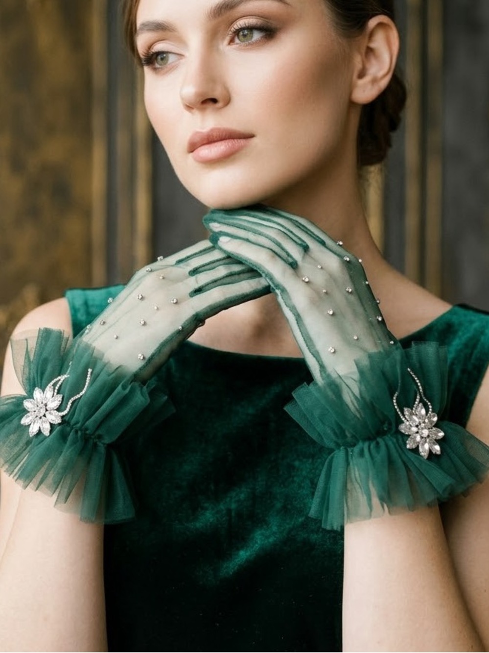 Elegant Emerald Tulle Gloves with Crystal Accents